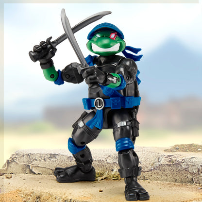 Leonardo as Snake Eyes TMNT x GI Joe 4.5-Inch Figure — Side View Dual Katana Combat Pose