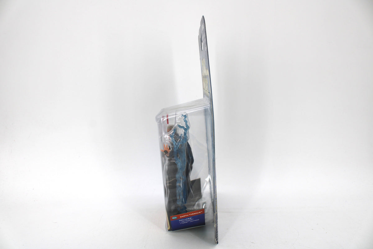 Darth Tyranus Star Wars AOTC Saga 2002 3.75-Inch Carded Figure — Bubble Detail Force Lightning Accessory