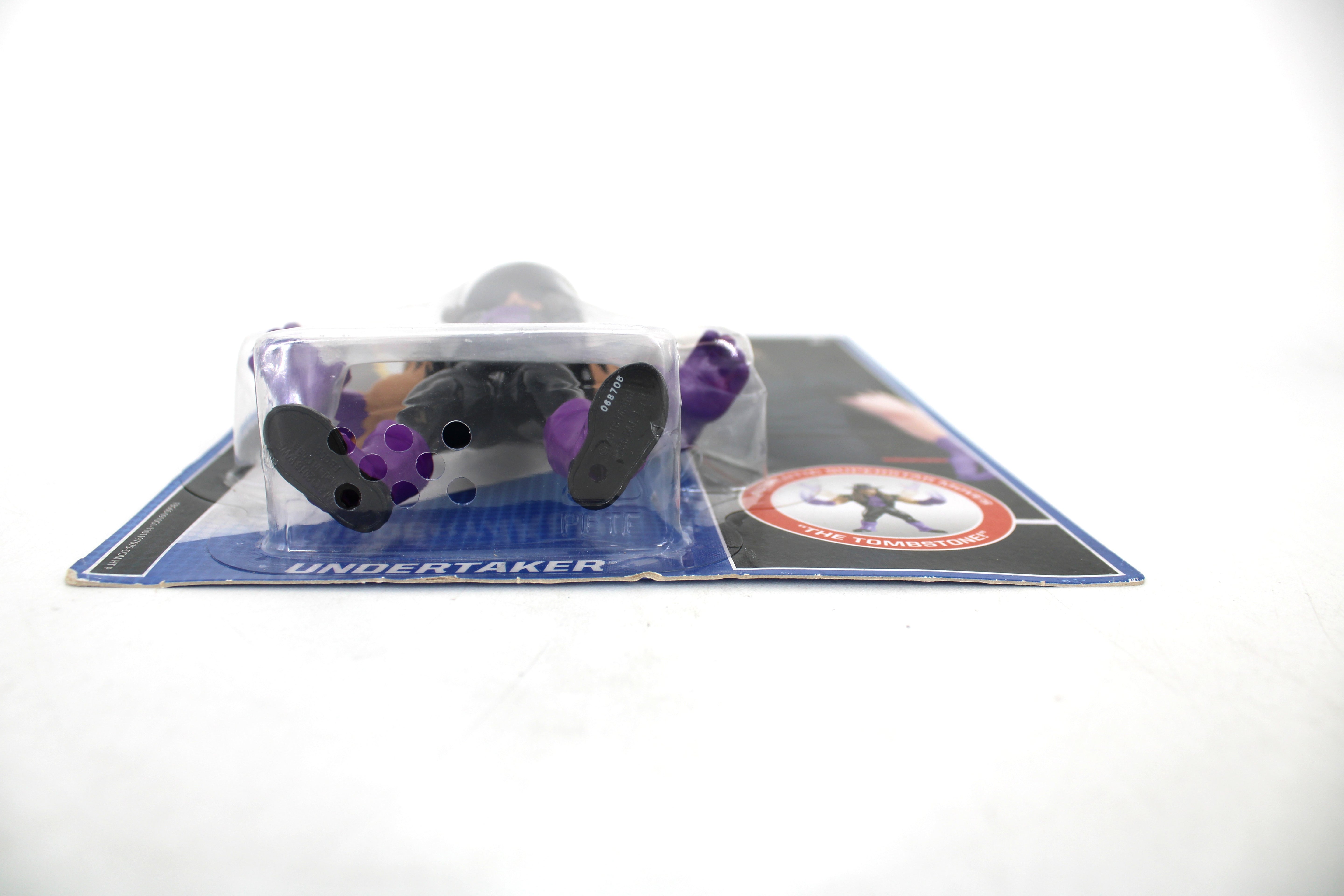 Undertaker WWE Retro Series 2016 Figure — Bubble Detail Foot View