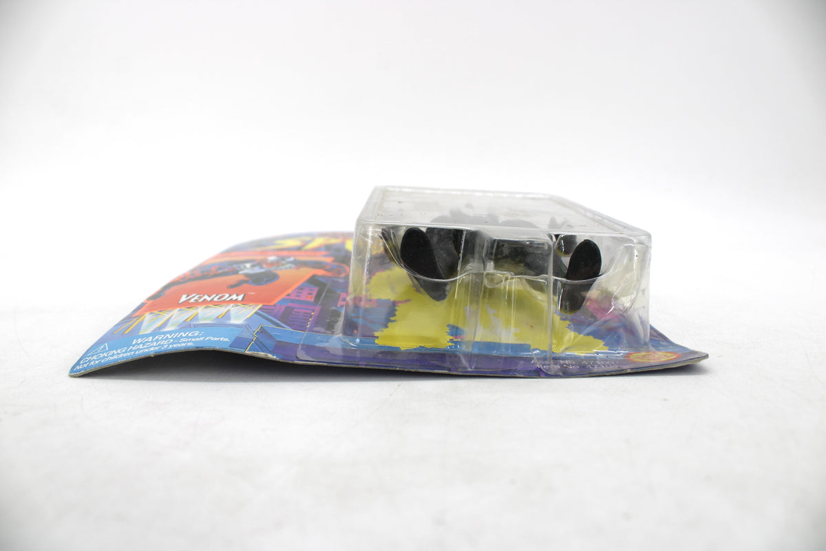 Venom Spider-Man: The Animated Series Action Figure — Side View Showing Bubble Detail and Card with Choking Hazard Warning