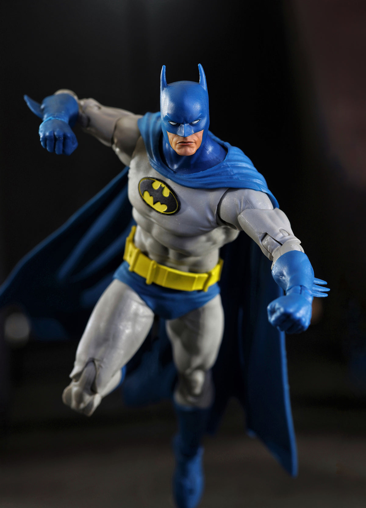 Batman Knightfall DC Multiverse 7-Inch Figure — Articulation Pose Arms Extended