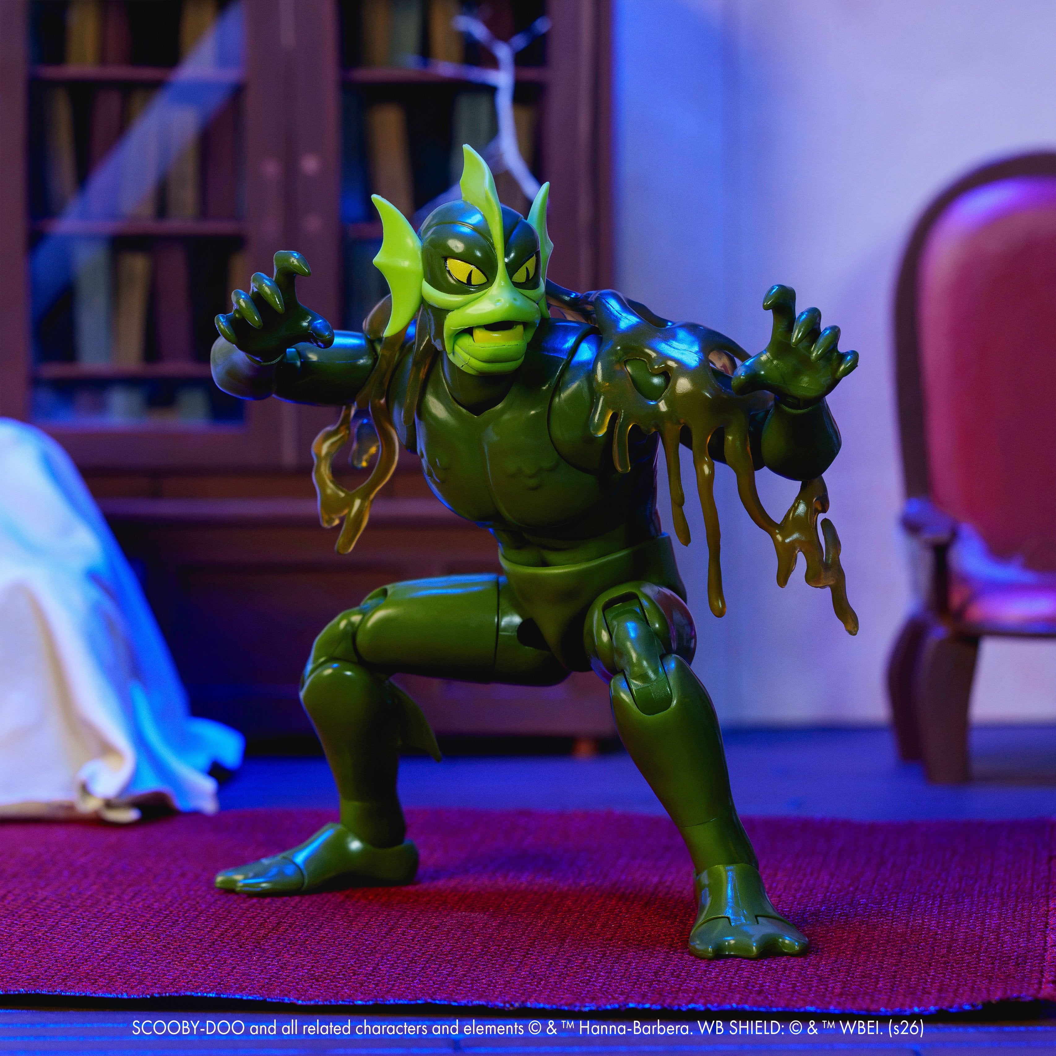 Sea Demon Scooby-Doo 1/12 Scale Figure — Articulation Pose Low Crouch Reaching Forward