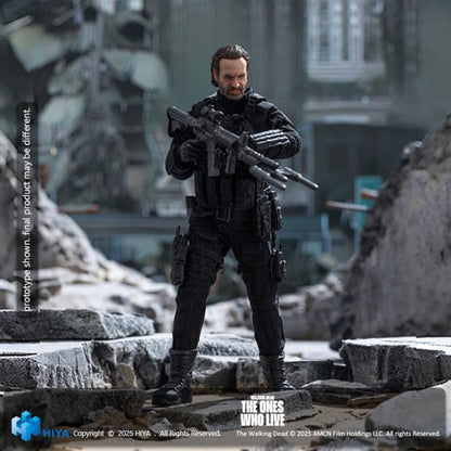 Rick Grimes Exquisite Super 1/12 Figure — Articulation Pose Aiming M4A1 Rifle on Rubble