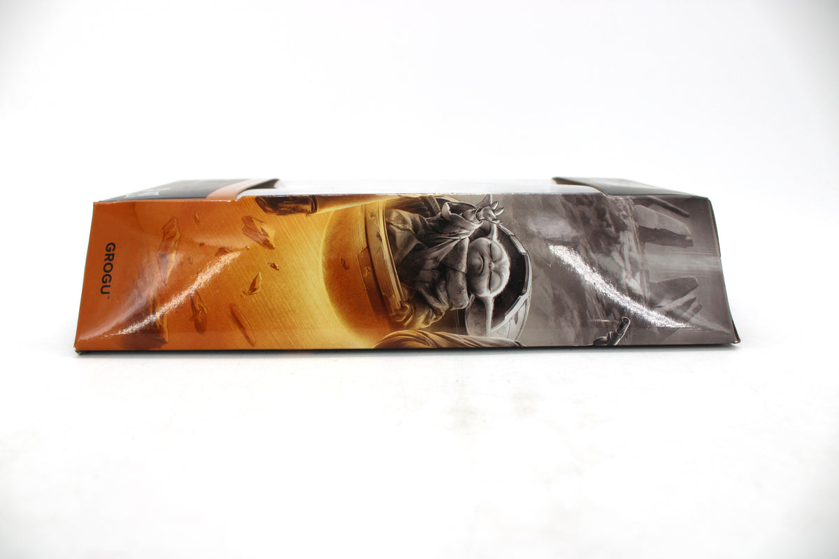 Grogu Black Series Star Wars Figure #26 — Box Art Close-Up with Mandalorian Artwork
