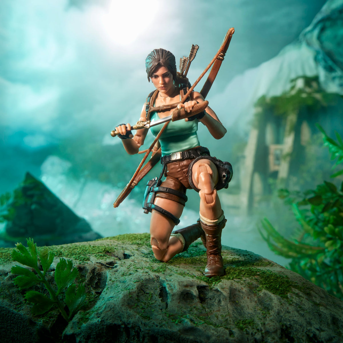 Lara Croft G.I. Joe Classified Series 6-Inch Figure — Kneeling with Recurve Bow and Dagger