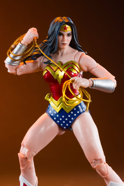 Wonder Woman Classic DC Multiverse 7-Inch Figure — Lasso of Truth Figure Detail