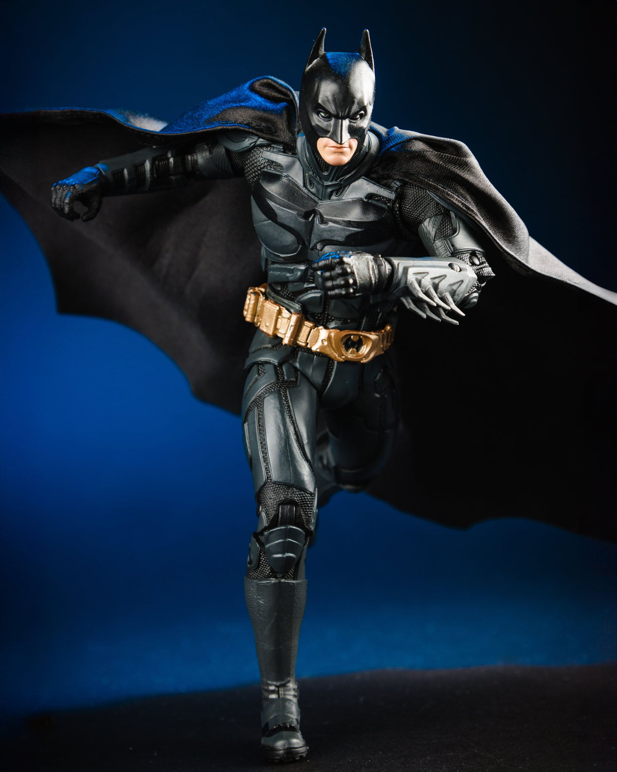 Batman Dark Knight DC Multiverse 7-Inch Figure — Combat Articulation Pose with Gauntlets Extended