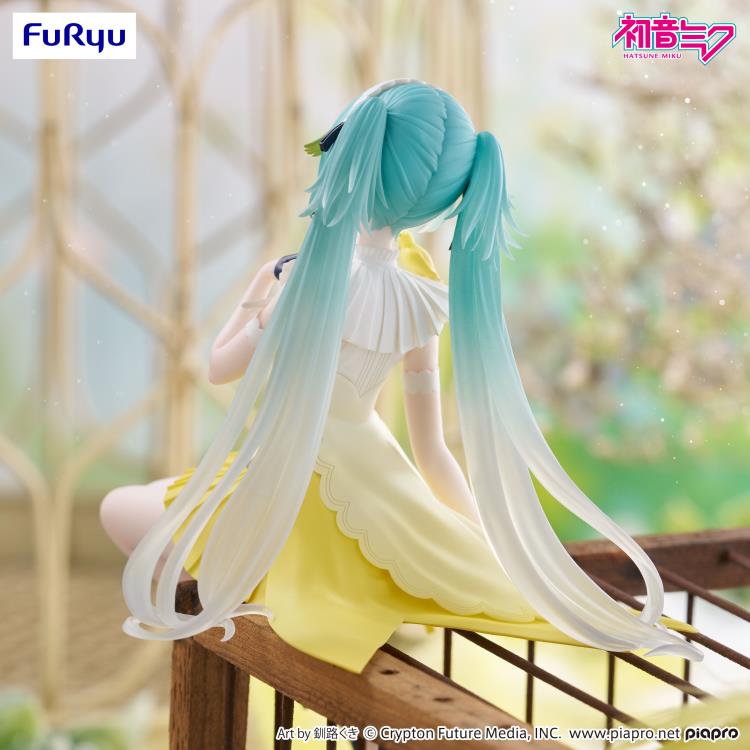 Hatsune Miku Canary Bird Noodle Stopper Figure — Back View Showing Twin-Tail Hair Detail