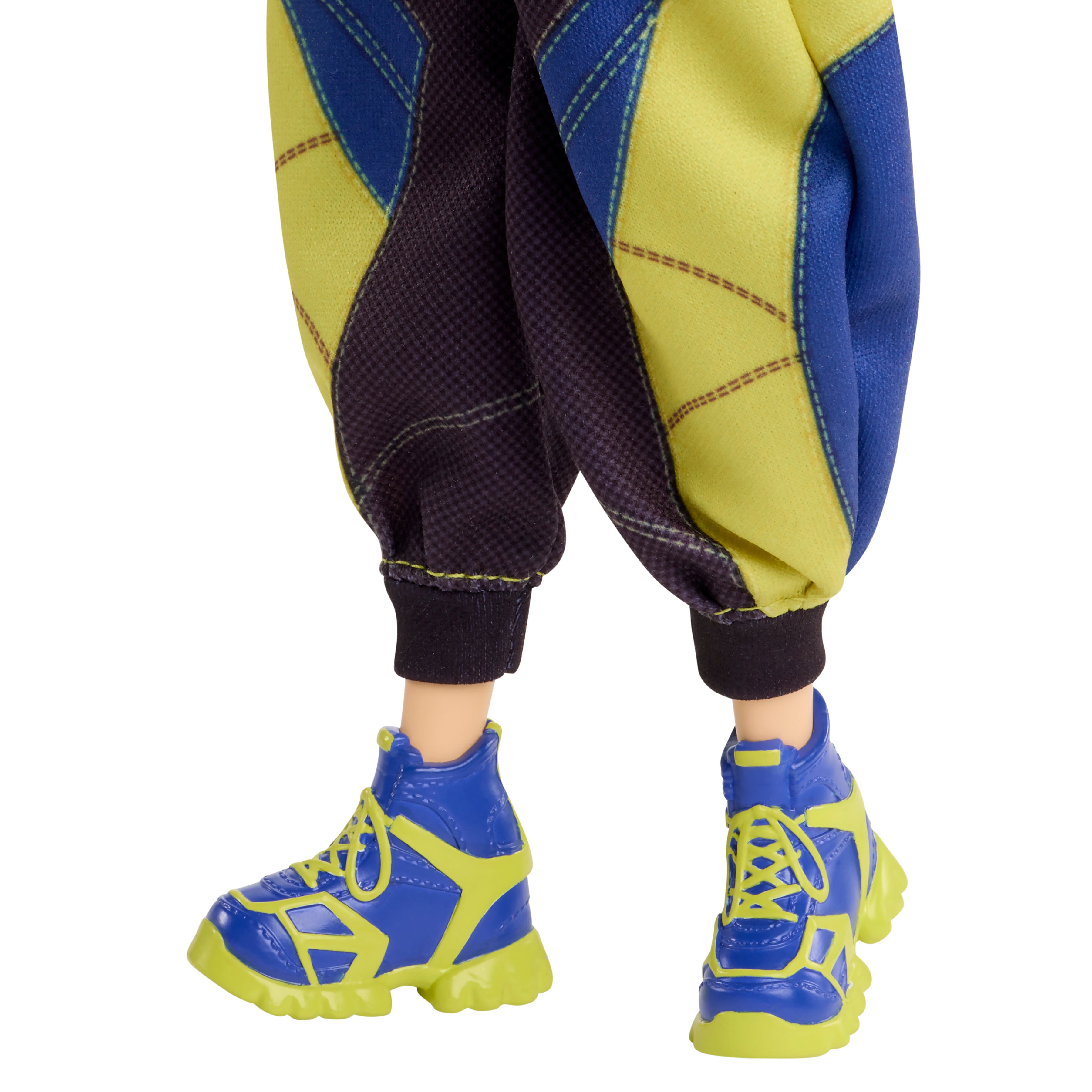 Zoey KPop Demon Hunters HUNTR/X 12-Inch Doll — Sneaker and Pants Detail