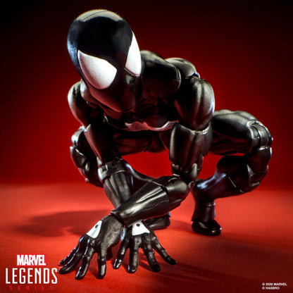 Symbiote Spider-Man Marvel Legends Maximum 6-Inch Figure — Wall-Crawling Crouch Pose Close-Up