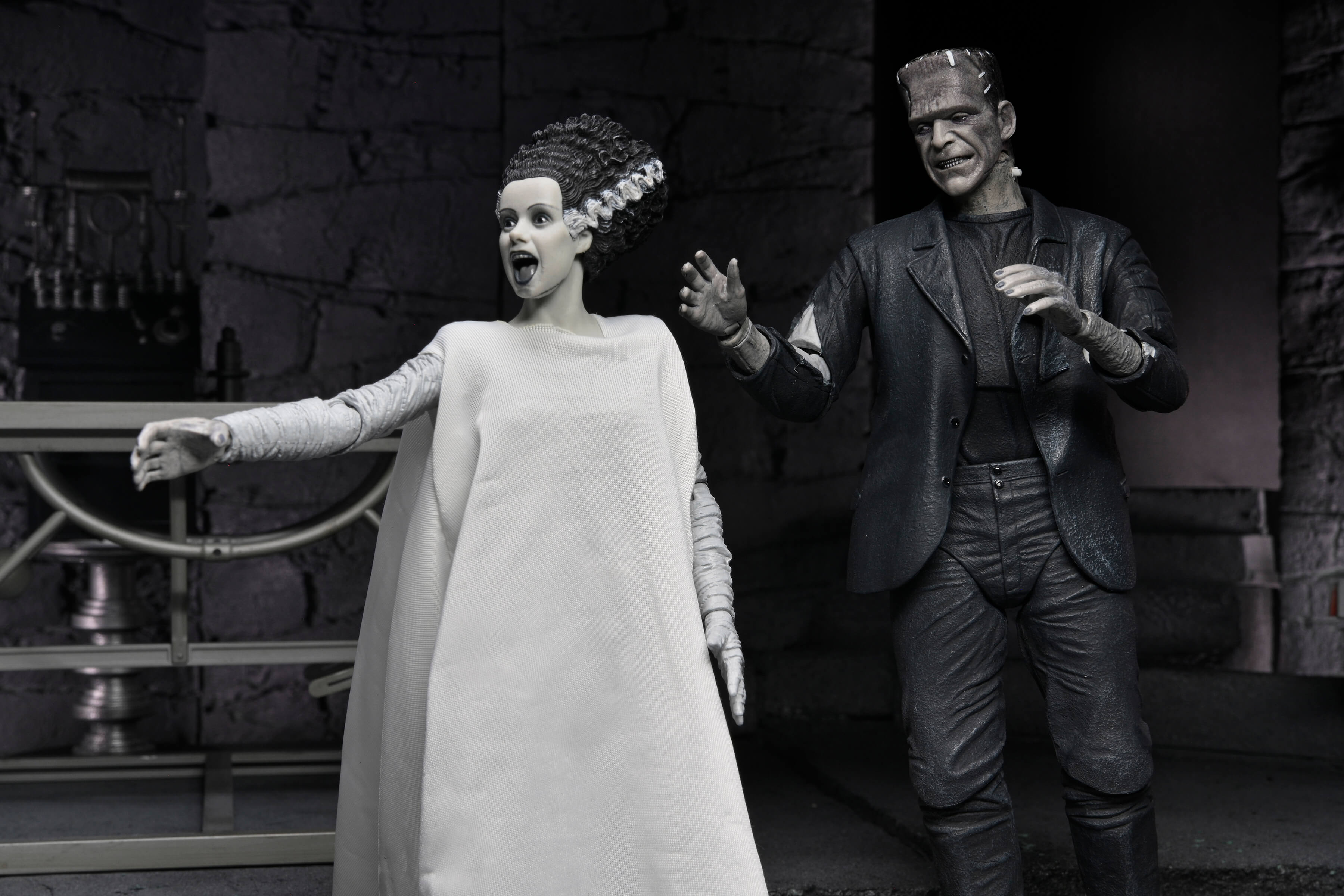 Bride of Frankenstein 90th Anniversary 7-Inch | Jay's Toys