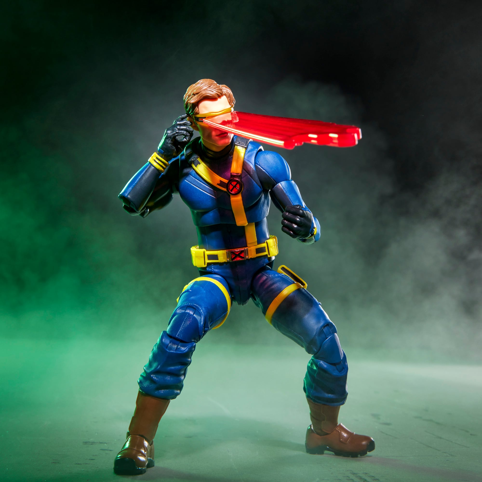 Cyclops Marvel Legends 6-Inch Figure — Optic Blast Effect Figure Detail Three-Quarter View