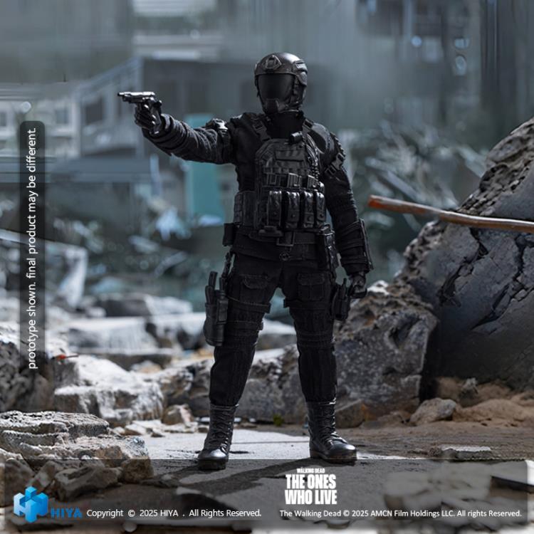 Rick Grimes Exquisite Super 1/12 Figure — Masked Variant Aiming Pistol Front View