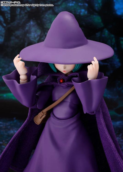 Schierke Berserk S.H.Figuarts 5-Inch Figure — Hat Adjustment Pose Figure Detail