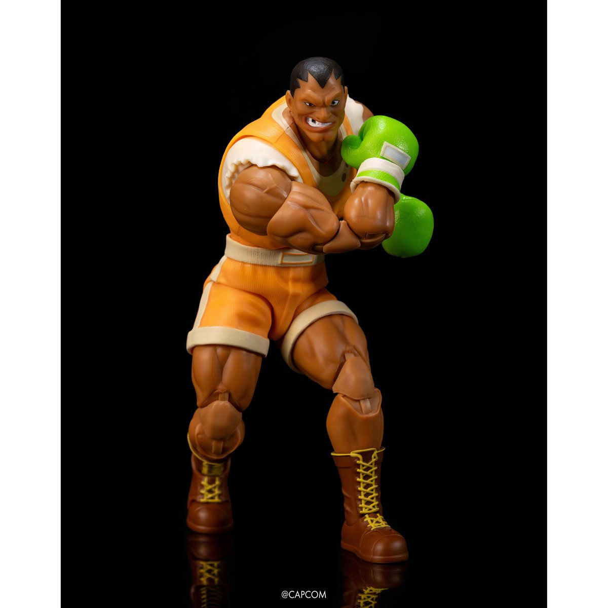 Balrog Ultra Street Fighter II 6-Inch Figure — Uppercut Guard Detail Side View