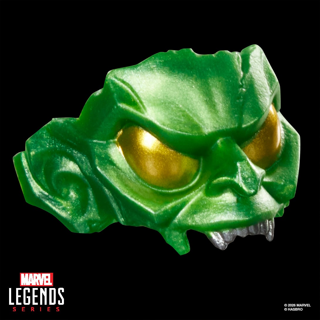 Green Goblin Marvel Legends 6-Inch — Shattered Mask Accessory Close-Up