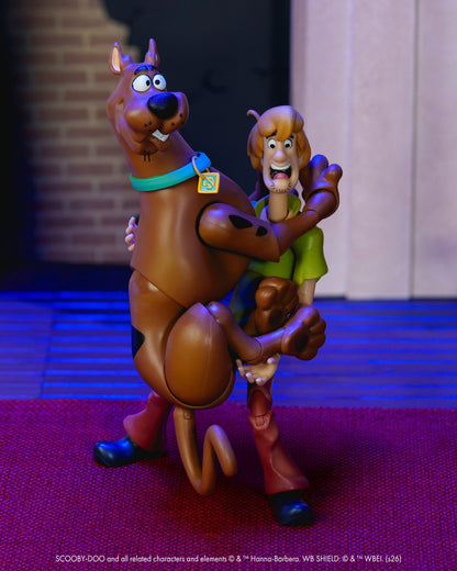 Scooby-Doo Scooby-Doo 1/12 Scale Action Figure — Scooby and Shaggy Scared Pose with Figure Detail