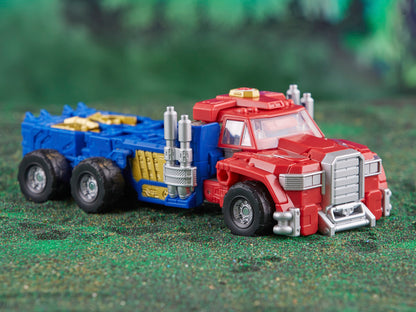 Armada Universe Optimus Prime Legacy Evolution Commander — Truck Cab with Trailer Side View Close-Up