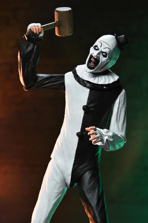 Art the Clown Terrifier 2 NECA Ultimate 7-Inch — Action Pose Swinging Mallet