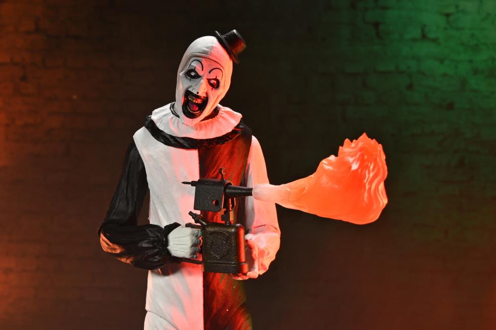 Art the Clown Terrifier 2 NECA Ultimate 7-Inch — Blowtorch with Fire Effect Accessory Detail