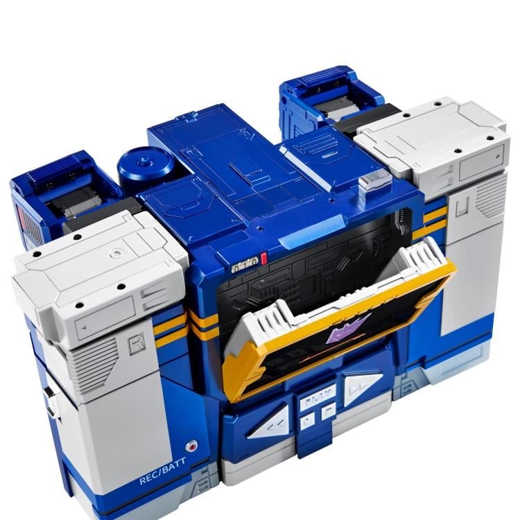 Soundwave Transformers Flagship Series — Cassette Player Mode Top View Open Bay
