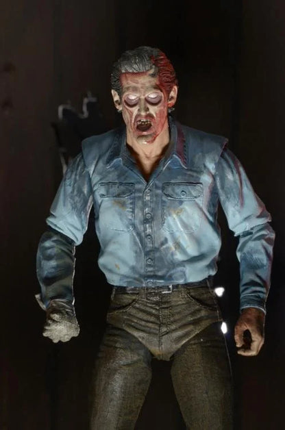 Evil Dead 2 NECA Ultimate Ash Figure