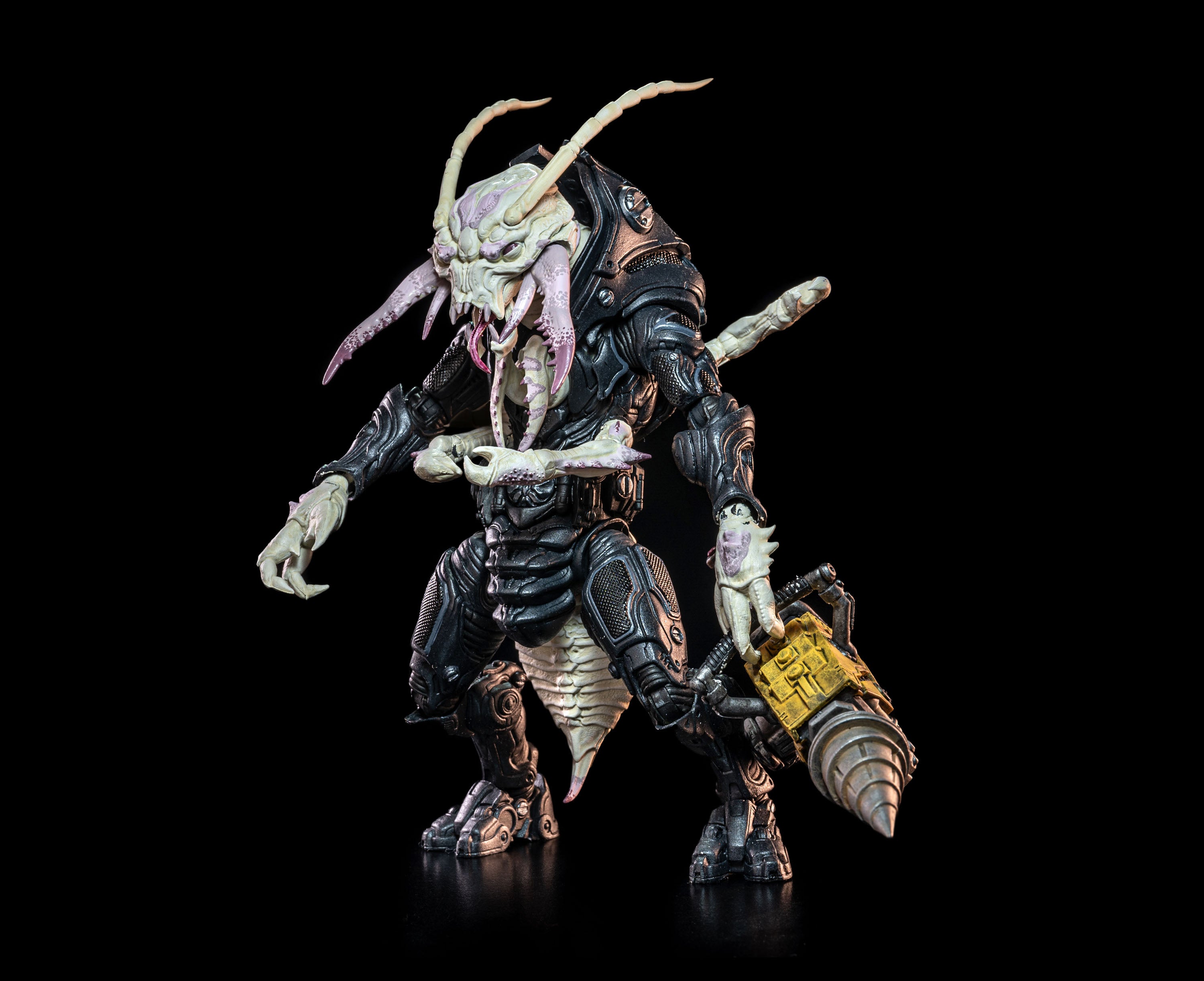 Cosmic Legions: Outpost Zaxxius - Sphexxian Mine Worker [Deluxe Figure]