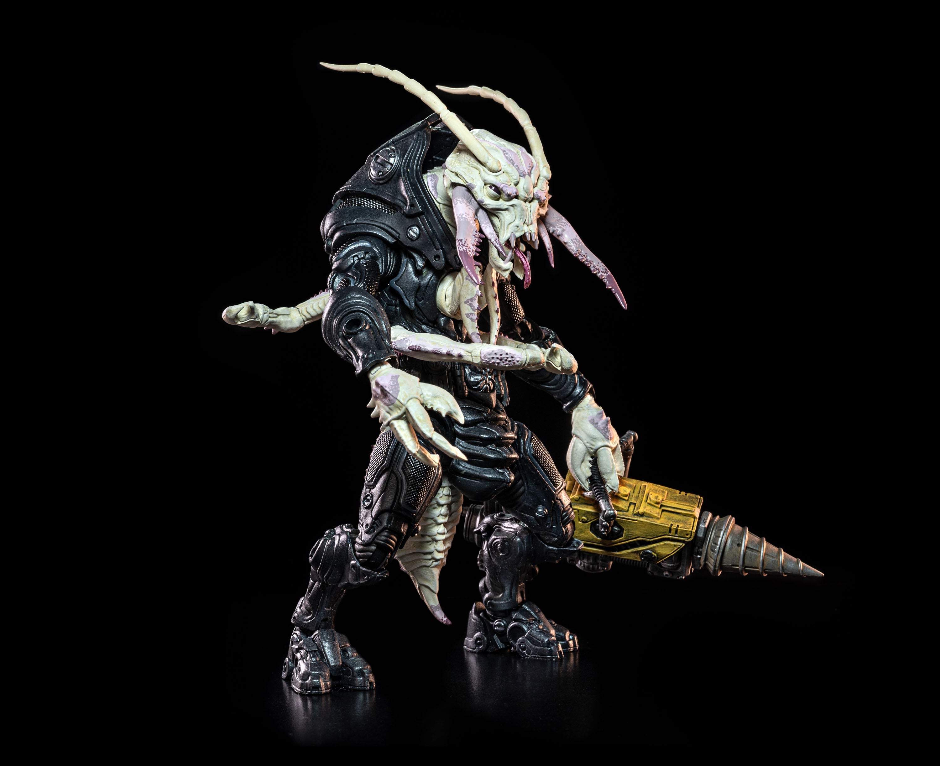 Cosmic Legions: Outpost Zaxxius - Sphexxian Mine Worker [Deluxe Figure]