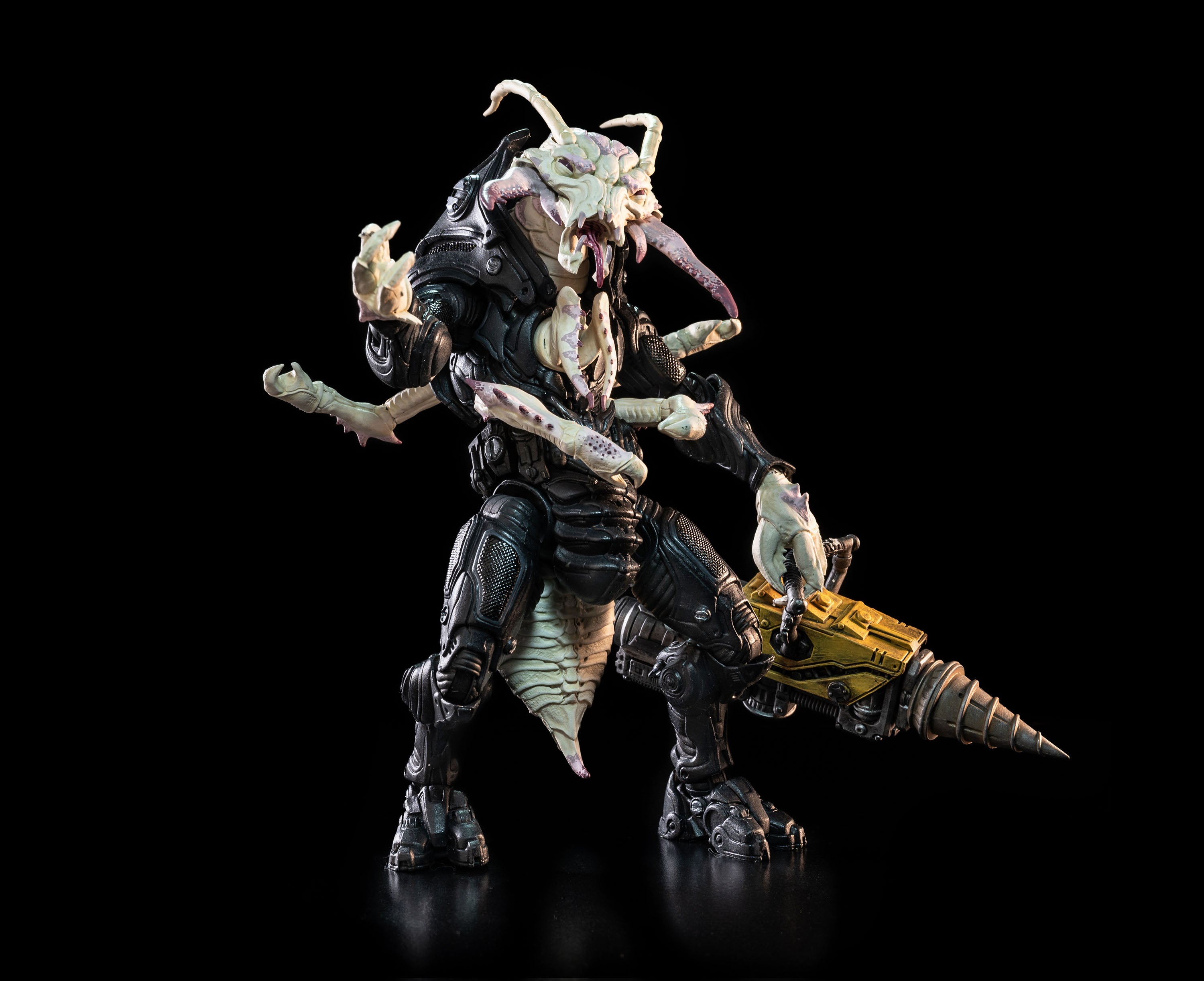 Cosmic Legions: Outpost Zaxxius - Sphexxian Mine Worker [Deluxe Figure]
