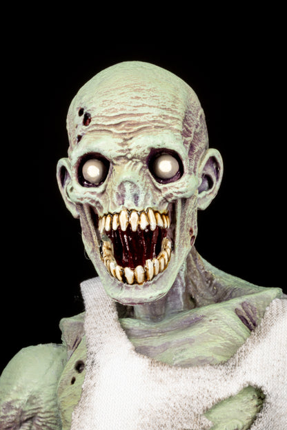 Four Horsemen Studios: Graveyard Zombies Male Worker Zombie Action Figure (Preorder)